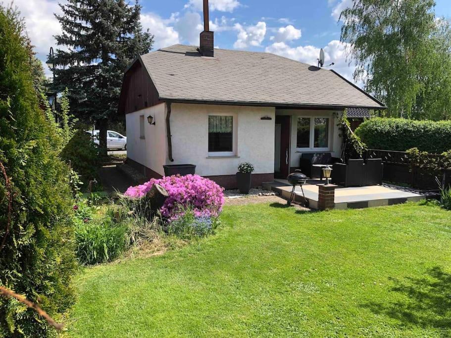 Gemuetlicher Bungalow In Cottbus - Sielow ภายนอก รูปภาพ